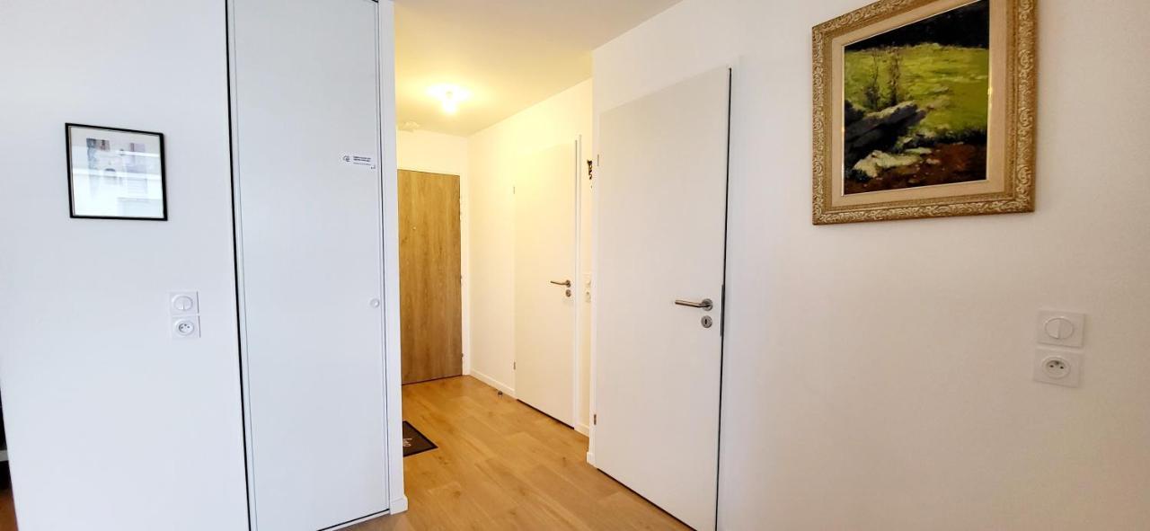Appartement Moderne Finement Decore Avec Balcon A Vannes Centre エクステリア 写真