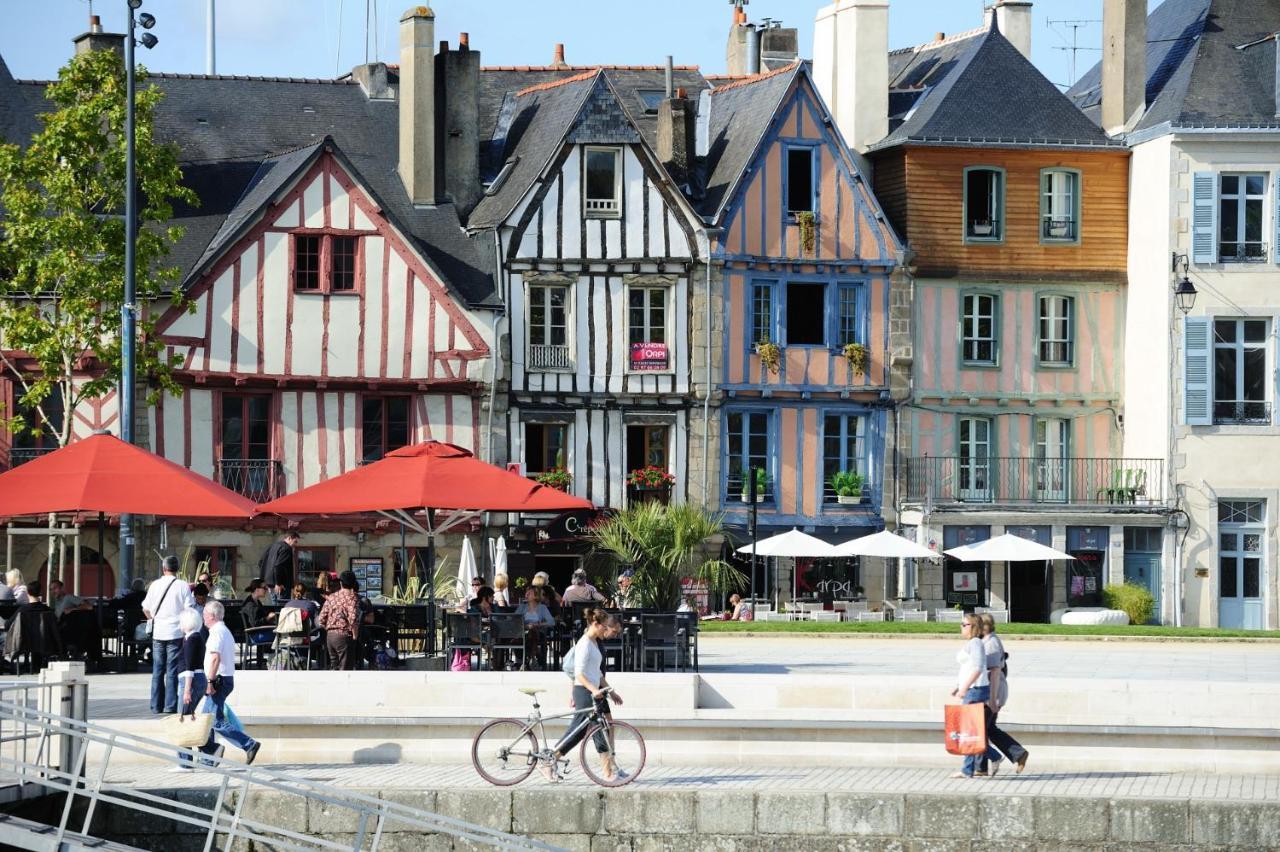 Appartement Moderne Finement Decore Avec Balcon A Vannes Centre エクステリア 写真