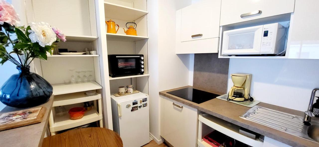 Appartement Moderne Finement Decore Avec Balcon A Vannes Centre エクステリア 写真