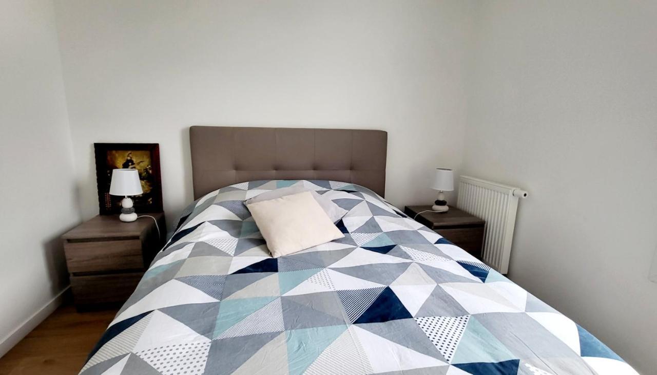 Appartement Moderne Finement Decore Avec Balcon A Vannes Centre エクステリア 写真