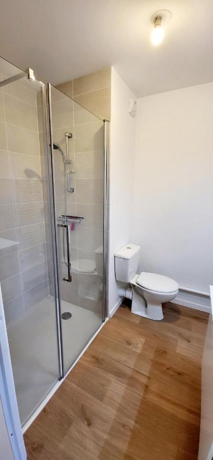 Appartement Moderne Finement Decore Avec Balcon A Vannes Centre エクステリア 写真
